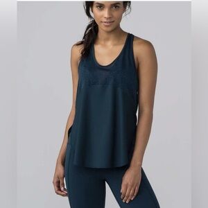 67 -Lululemon Jaded Green Teal Twist & Train Mesh Tank Top Size 8